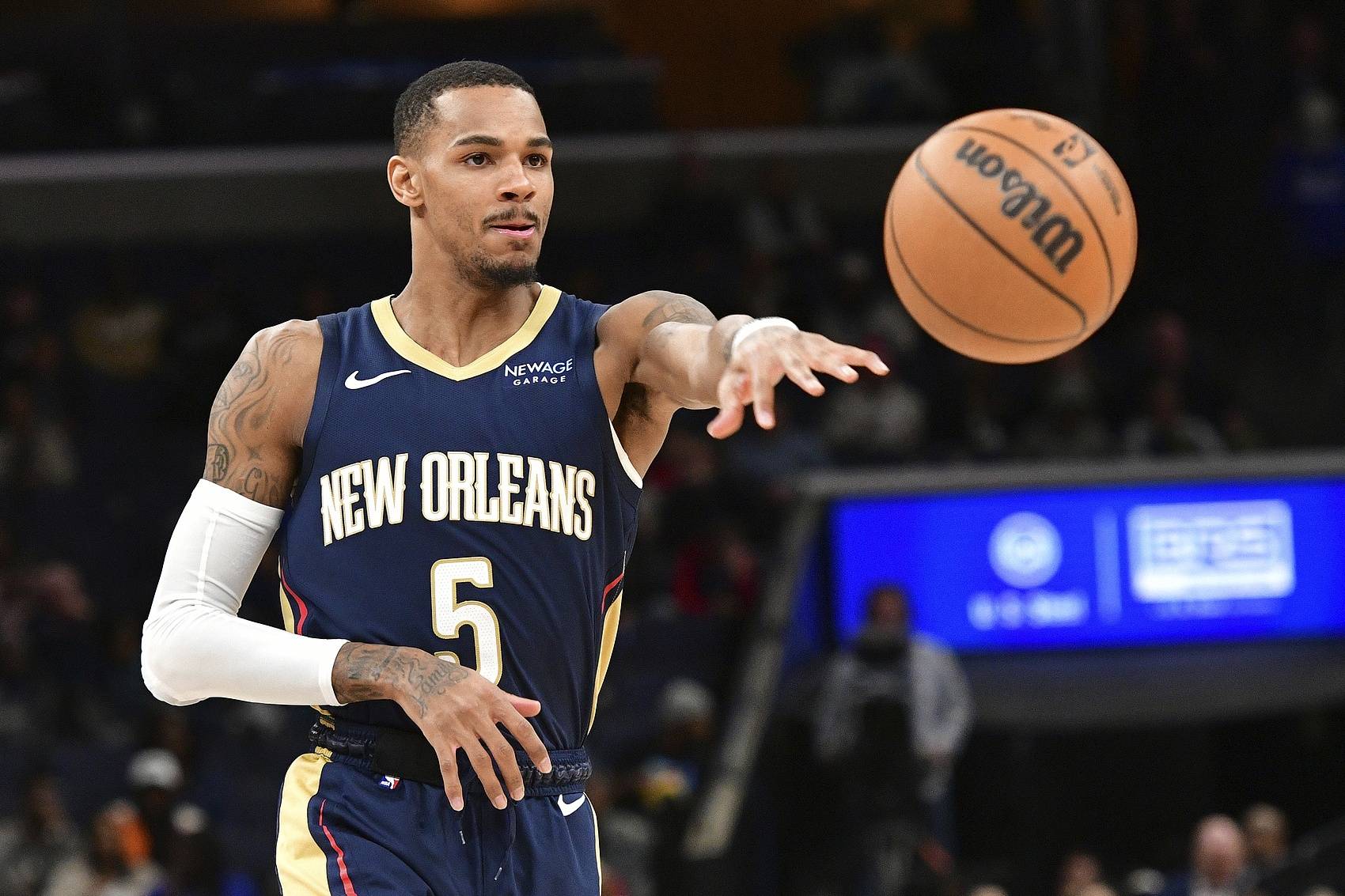 正如许多雄 正如许多雄