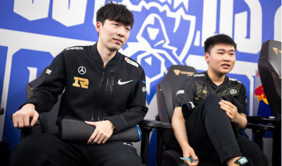 他常在关键 他常在关键