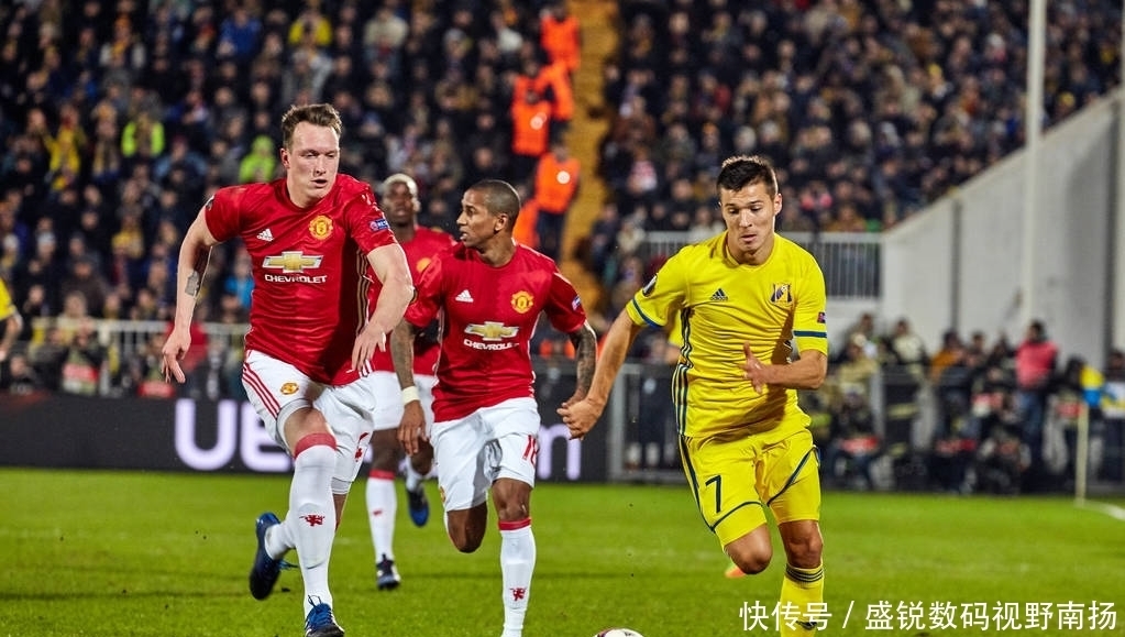 托平临危受 托平临危受