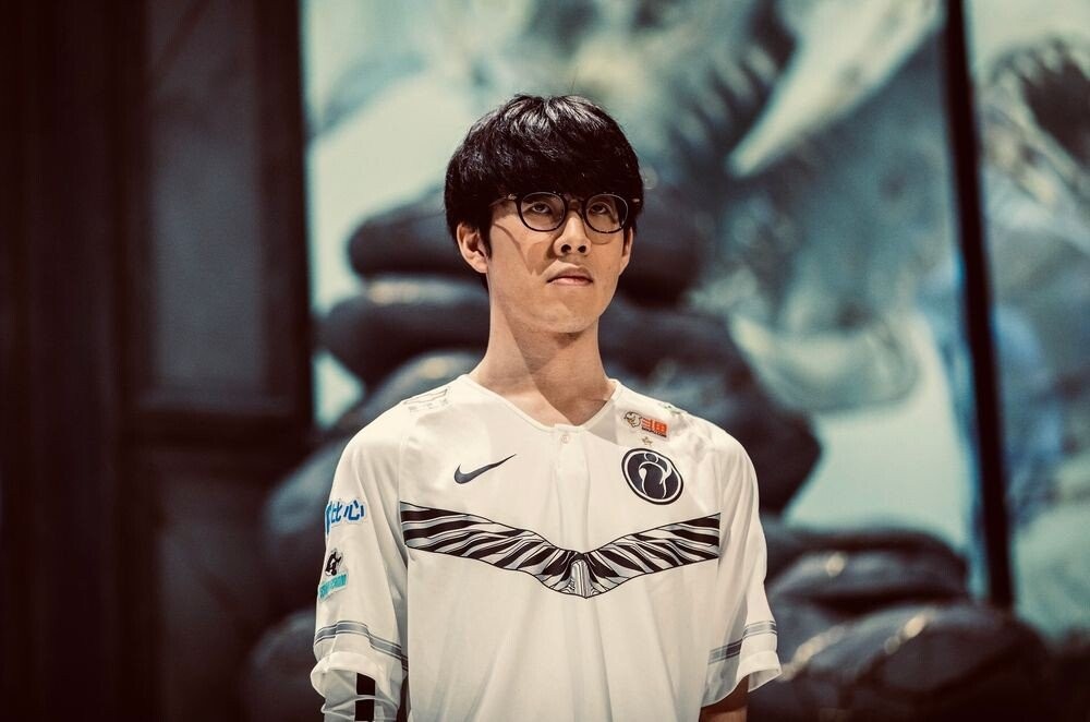 不仅属于他 不仅属于他